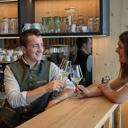 Hotel Lanzenschuster San Genesio Atesino Zewnętrze zdjęcie