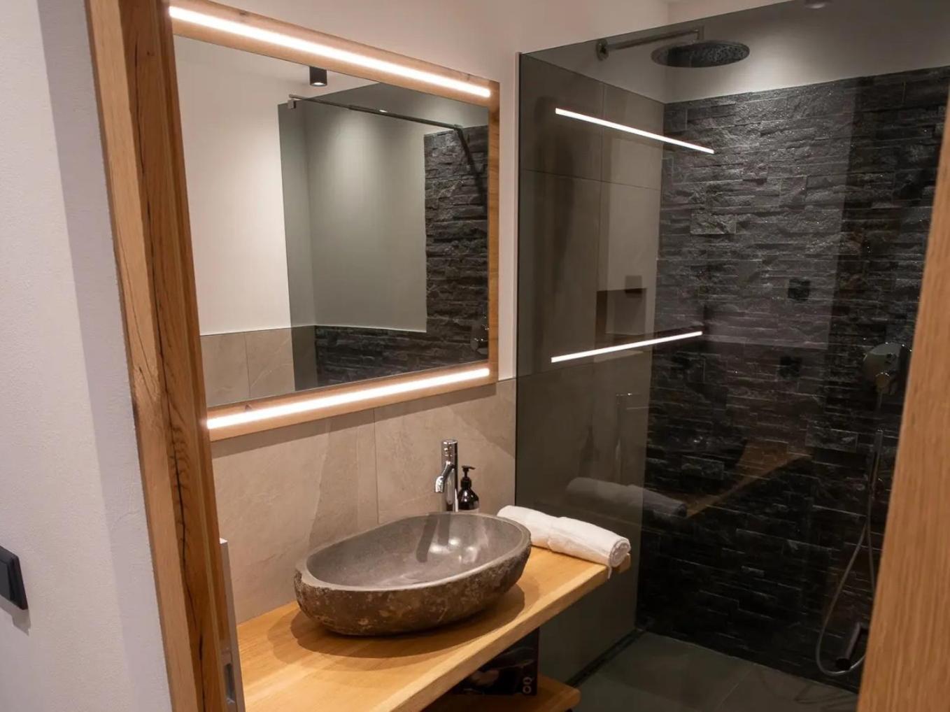 Hotel Lanzenschuster San Genesio Atesino Zewnętrze zdjęcie