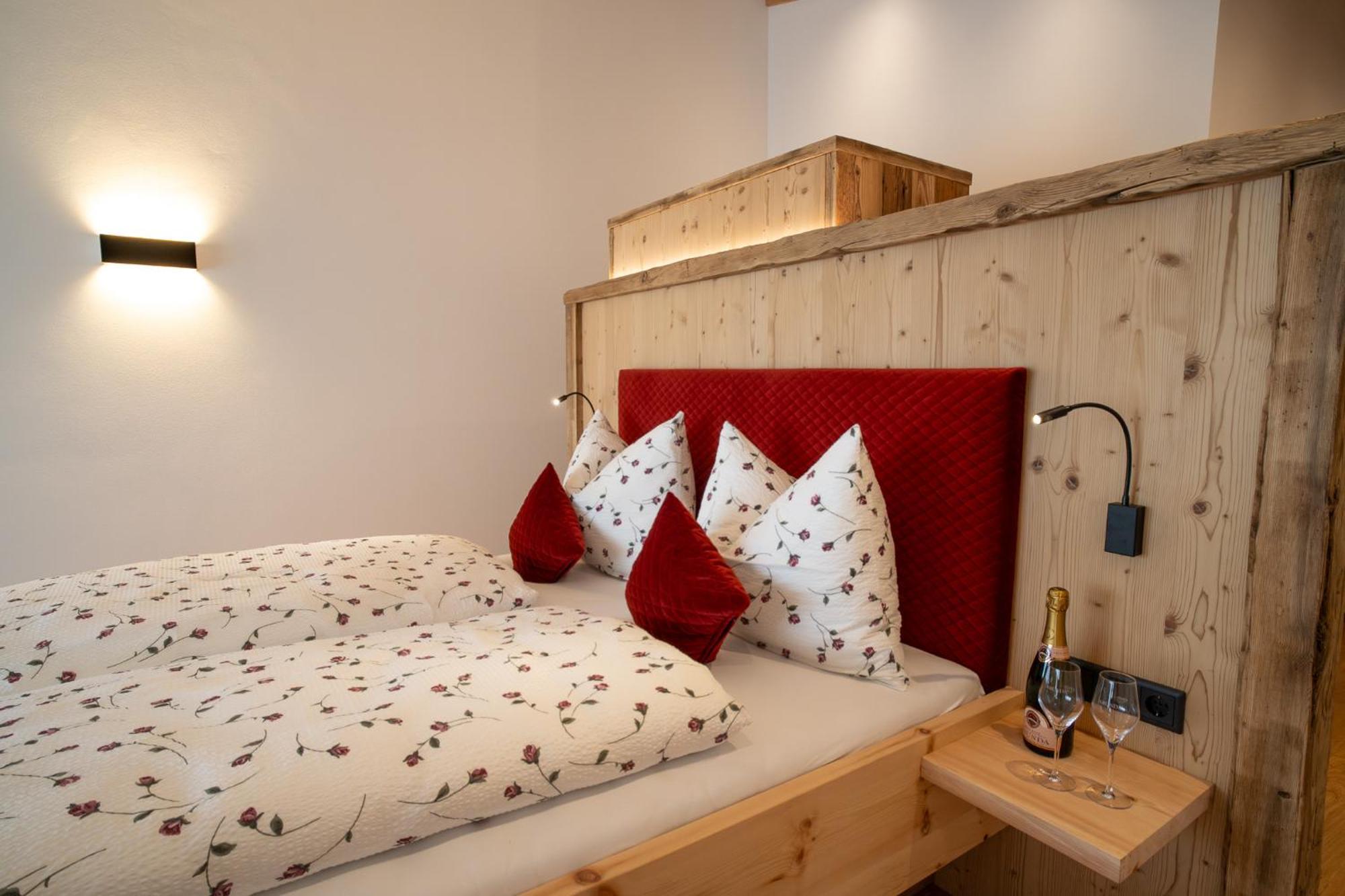 Hotel Lanzenschuster San Genesio Atesino Zewnętrze zdjęcie