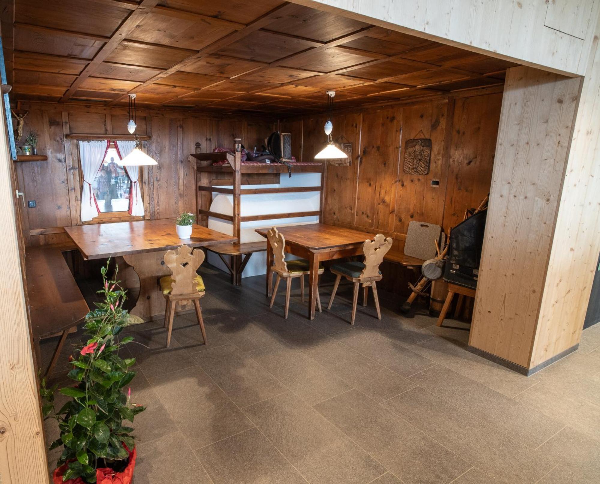 Hotel Lanzenschuster San Genesio Atesino Zewnętrze zdjęcie