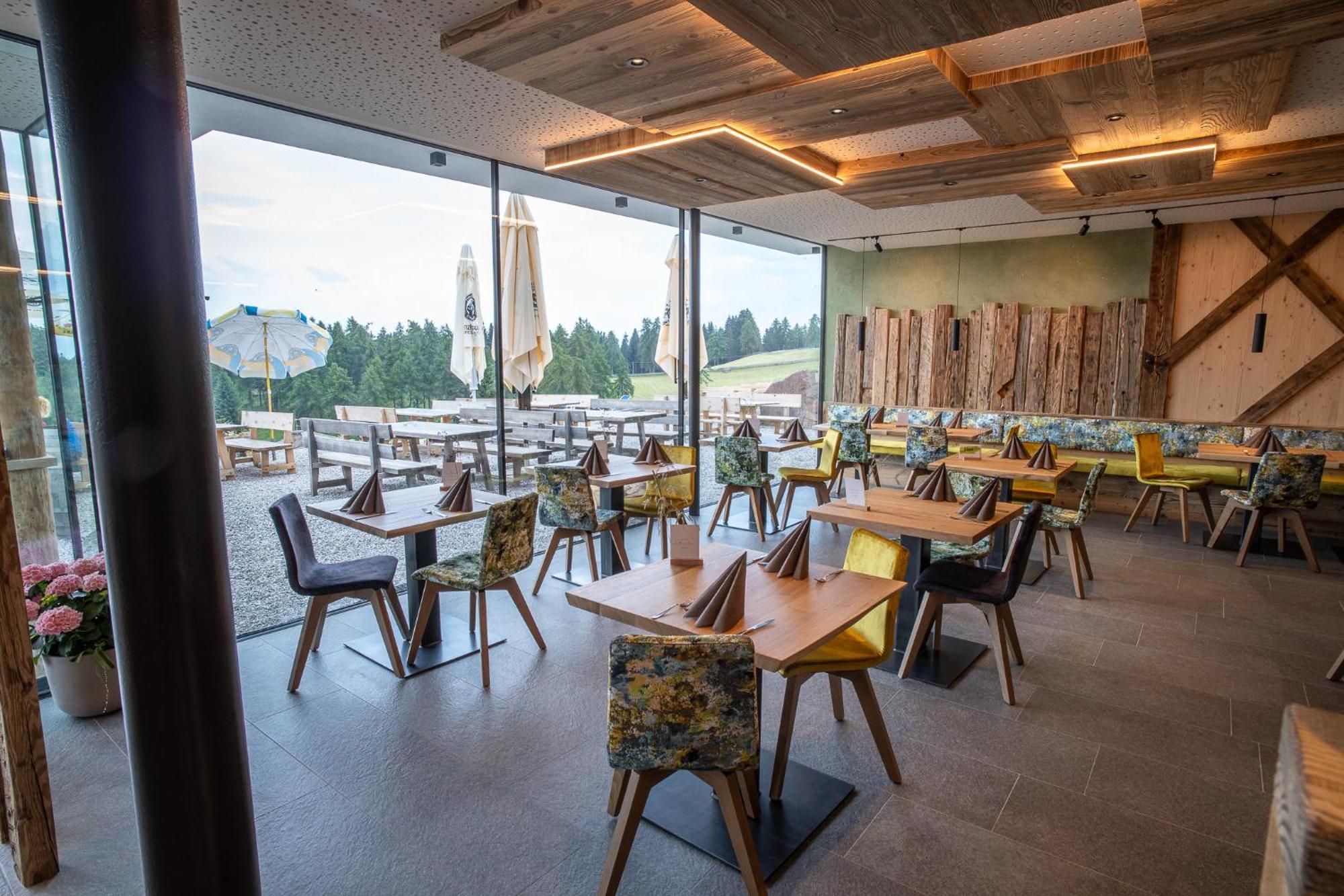 Hotel Lanzenschuster San Genesio Atesino Zewnętrze zdjęcie