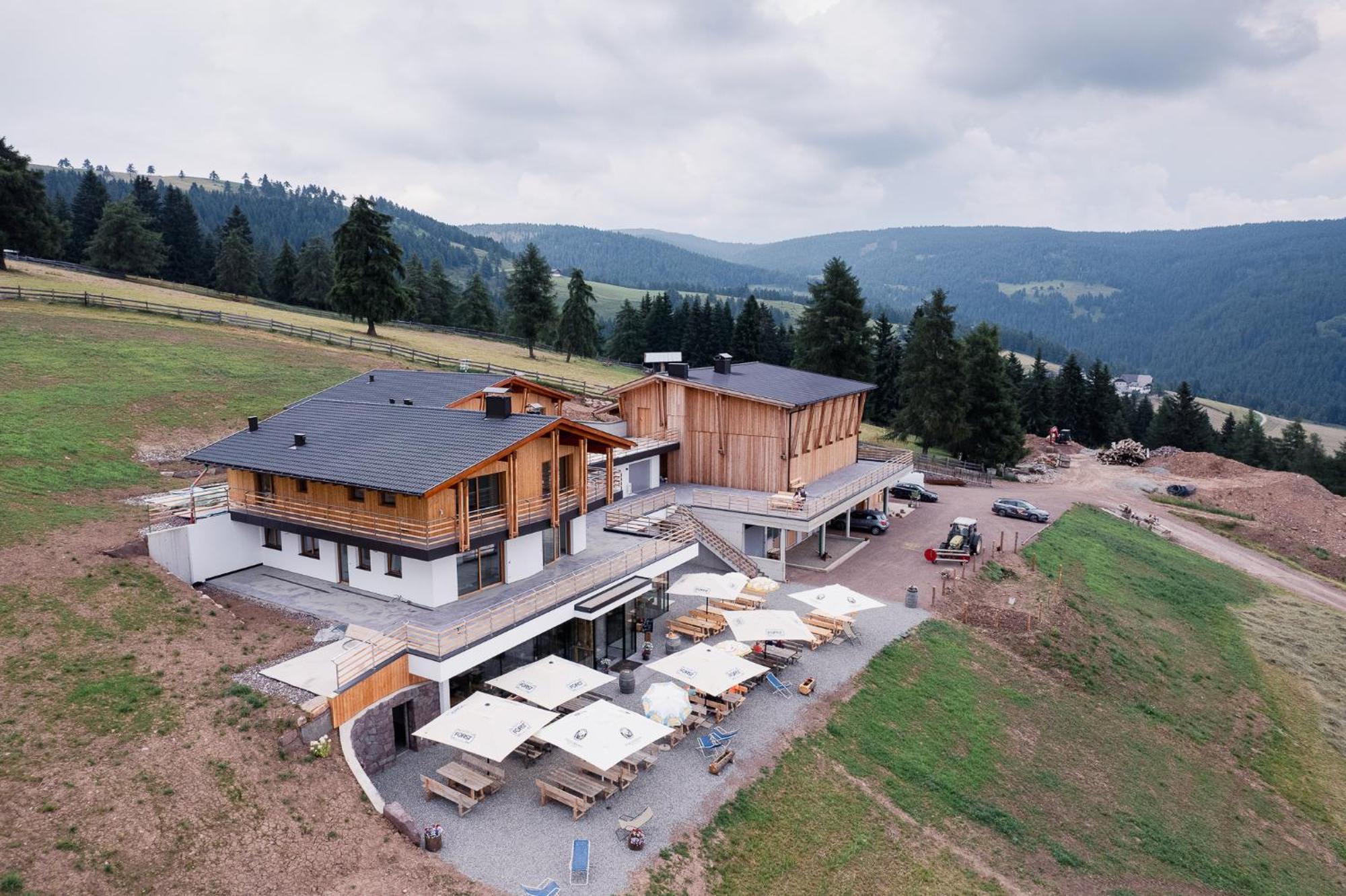 Hotel Lanzenschuster San Genesio Atesino Zewnętrze zdjęcie