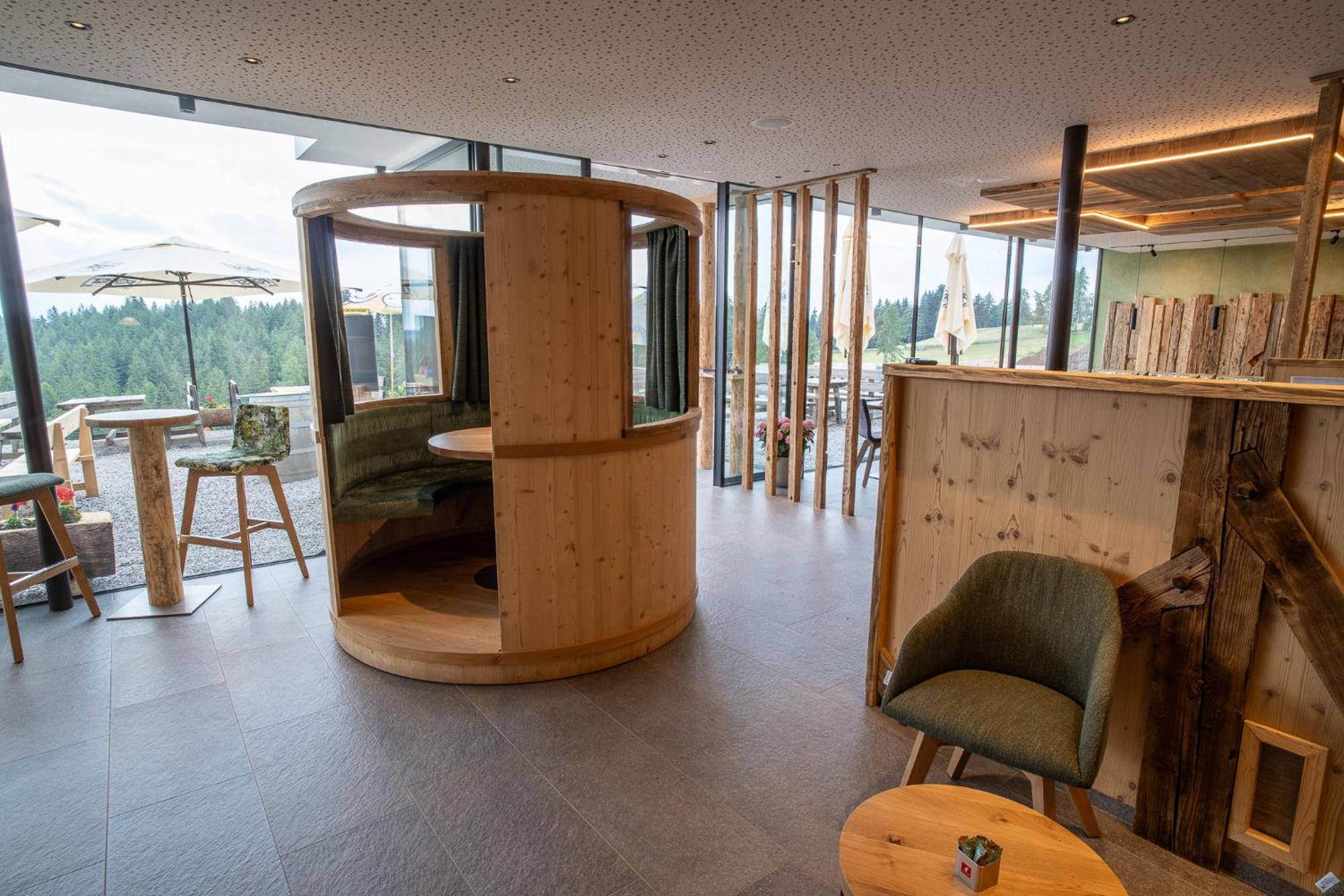 Hotel Lanzenschuster San Genesio Atesino Zewnętrze zdjęcie